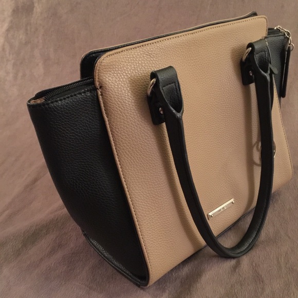 Nine West Purse - Picture 4 of 8